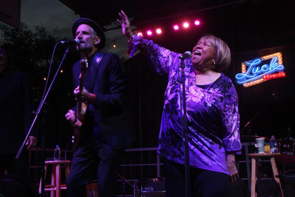 MavisStaples2019-03-15StrongerStageLuckTX (3).jpg